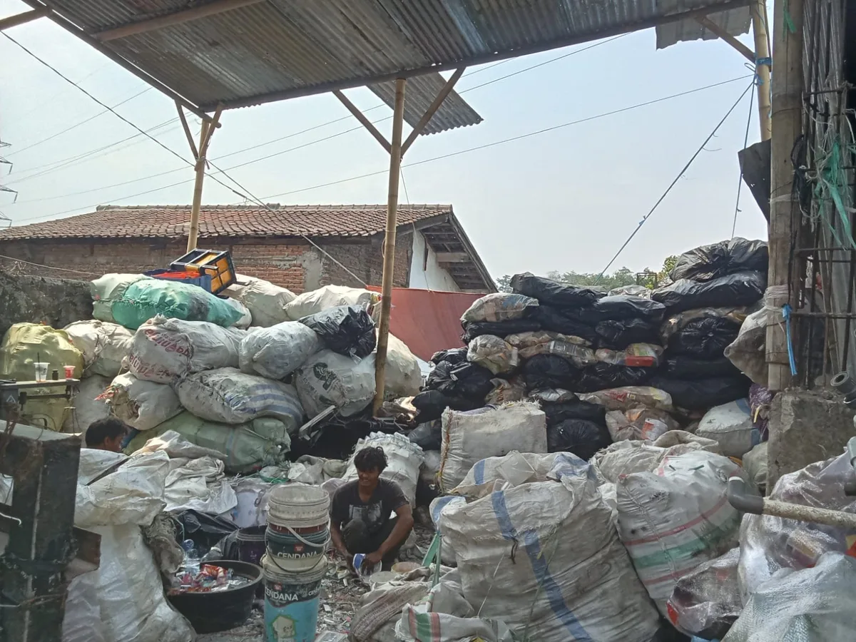Dokumentasi Besi Tua Industri Bandung: Standar Sortir Scrap Pabrik, Klasifikasi Mutu Logam Fabrikasi, dan Alur Pelepasan Aset Korporat - Barkas Jaya Solusindo