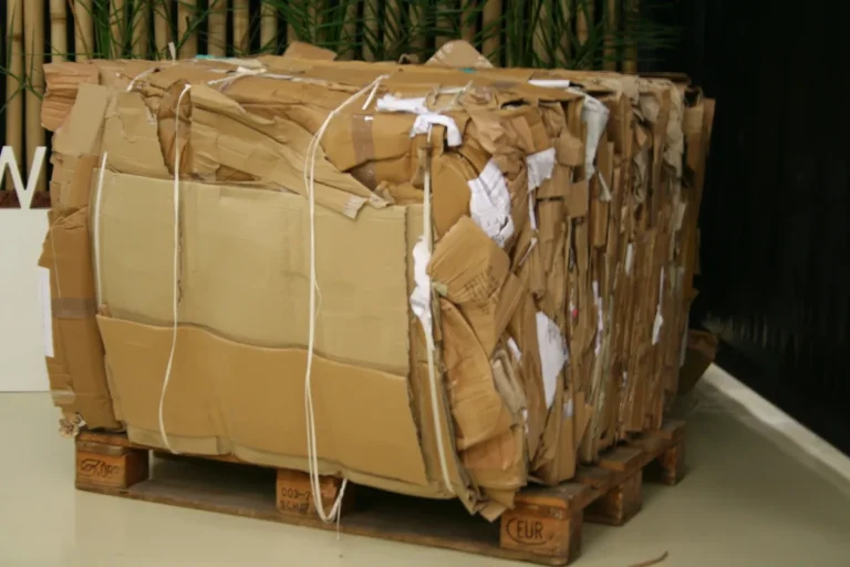 Dokumentasi Kardus Bekas Gudang Bandung: Tata Kelola Box Palet, Klasifikasi Double Wall, dan Prosedur Pemadatan Logistik - Barkas Jaya Solusindo